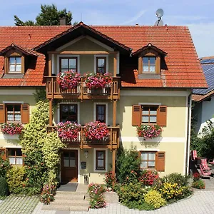 3* Guest house Gaeste-haus Roesch